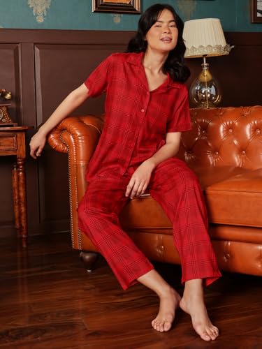 Clovia Red Cotton Checked Shirt Pyjama Set for Women - Image 4