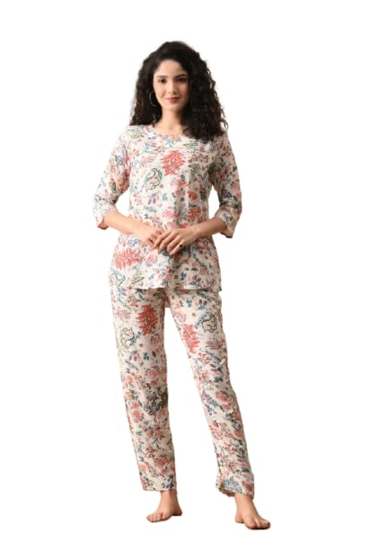 Ichaa Women Rayon White Jungle Printed Night Suit