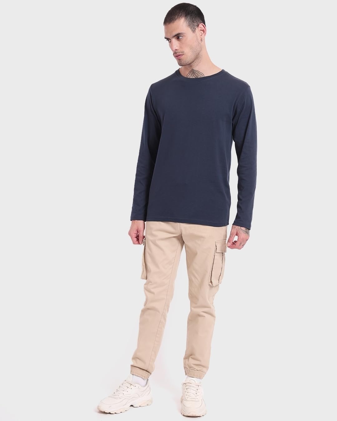 Bewakoof Men's Solid Cotton T-Shirt - Image 4