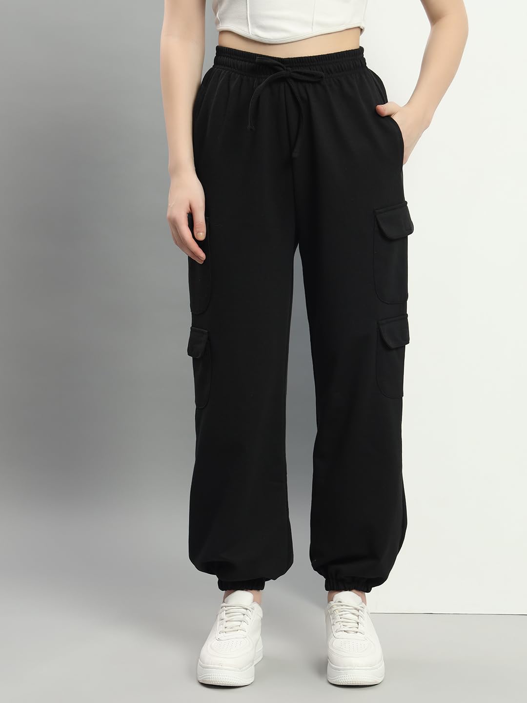 Q-RIOUS Women's Black Cargo Joggers - Image 2