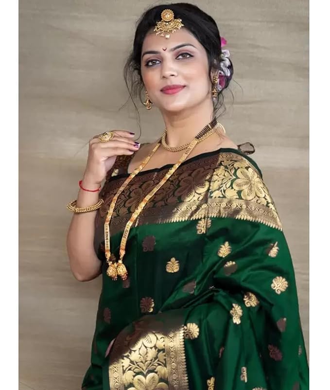 Pervas Women's Banarasi Kanjivaram Silk Saree - Dark Green - Image 5