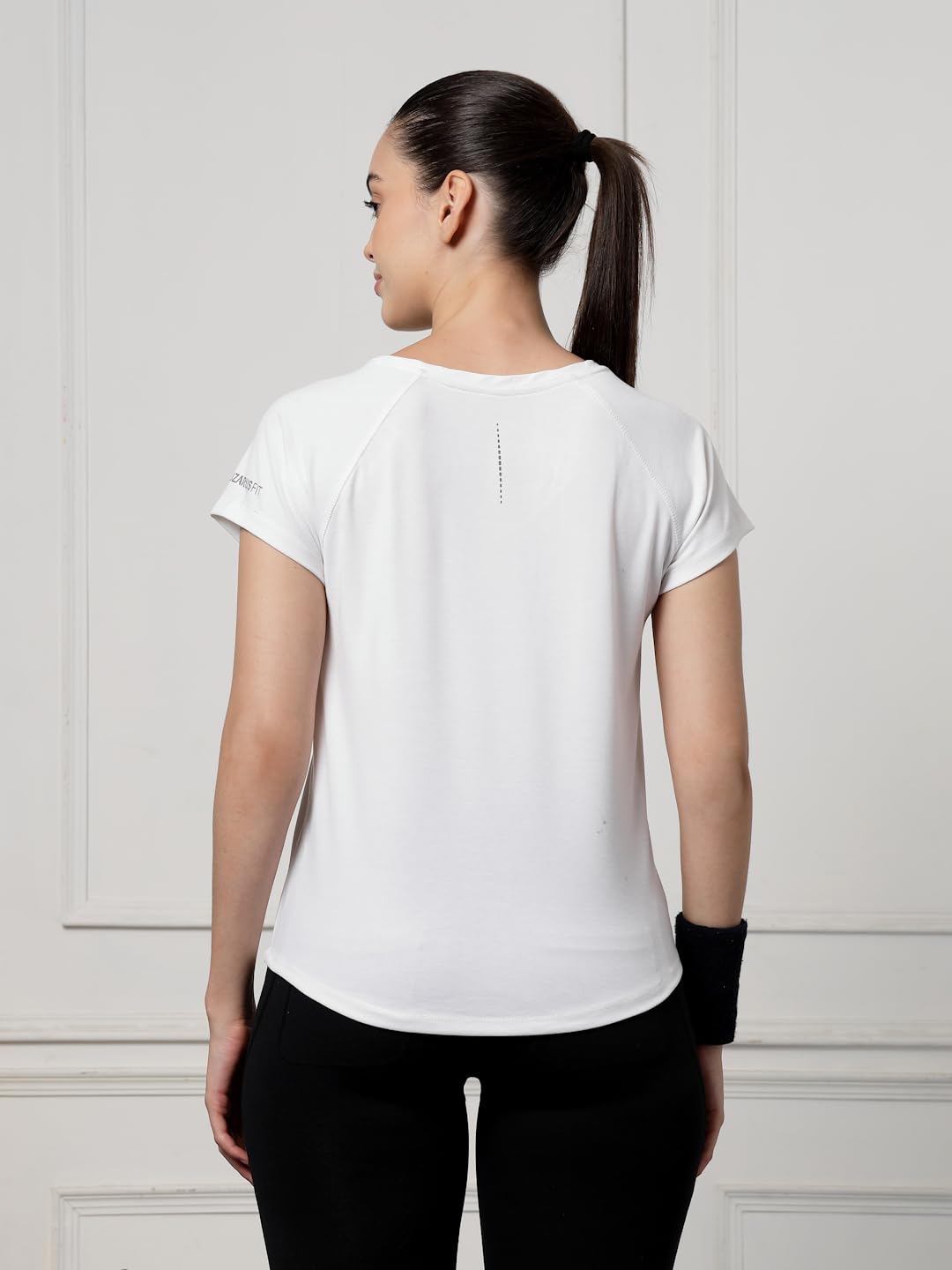 UZARUS Women's V-Neck Gym T-Shirt - Image 2