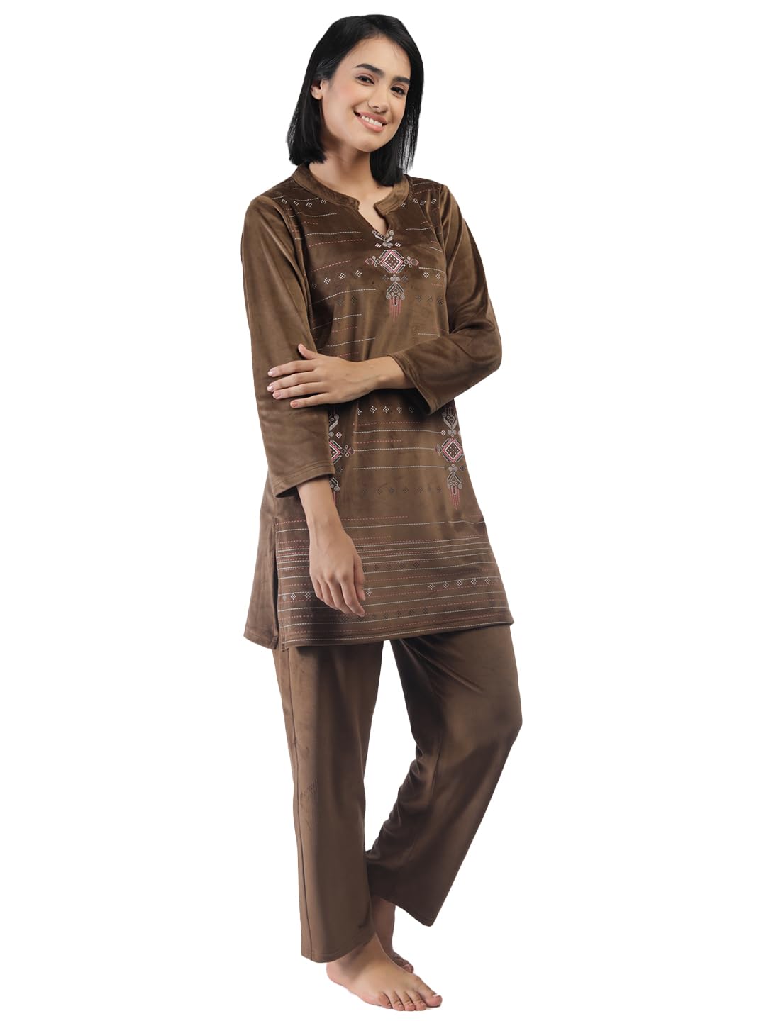 Duchess Women's Velvet Printed Nightsuit - Image 5