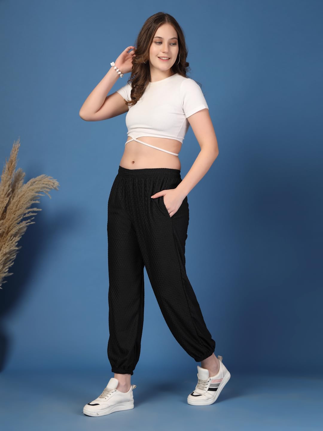 UZARUS Women's Baggy Joggers - Jet Black - Image 2