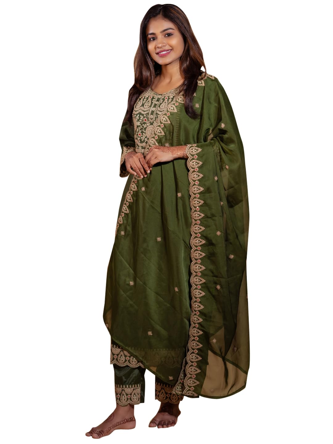 VredeVogel Women's Silk Blend Embroidered Kurta Set