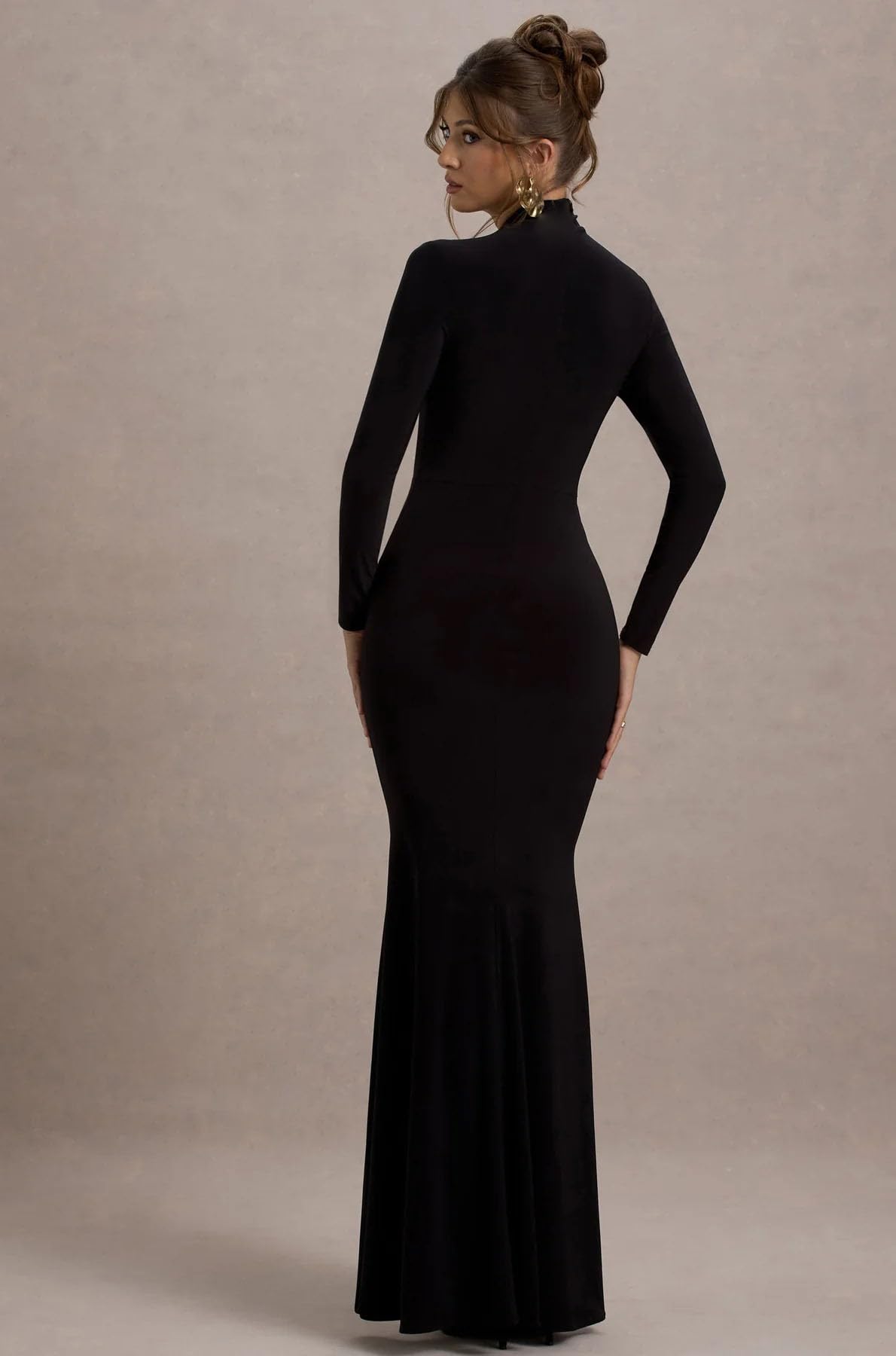 TRAQUILA Black High Neck Bodycon Maxi Dress for Women - Image 2