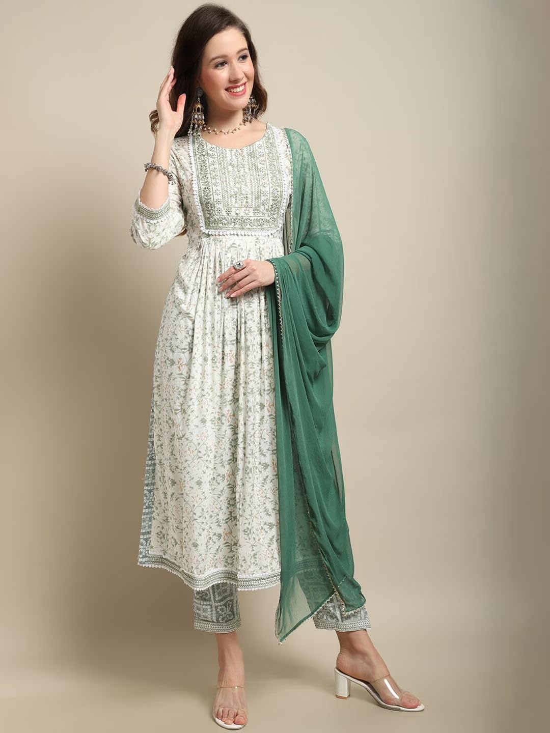 Amayra Women's Viscose Rayon Kurta Set - Green - Image 4