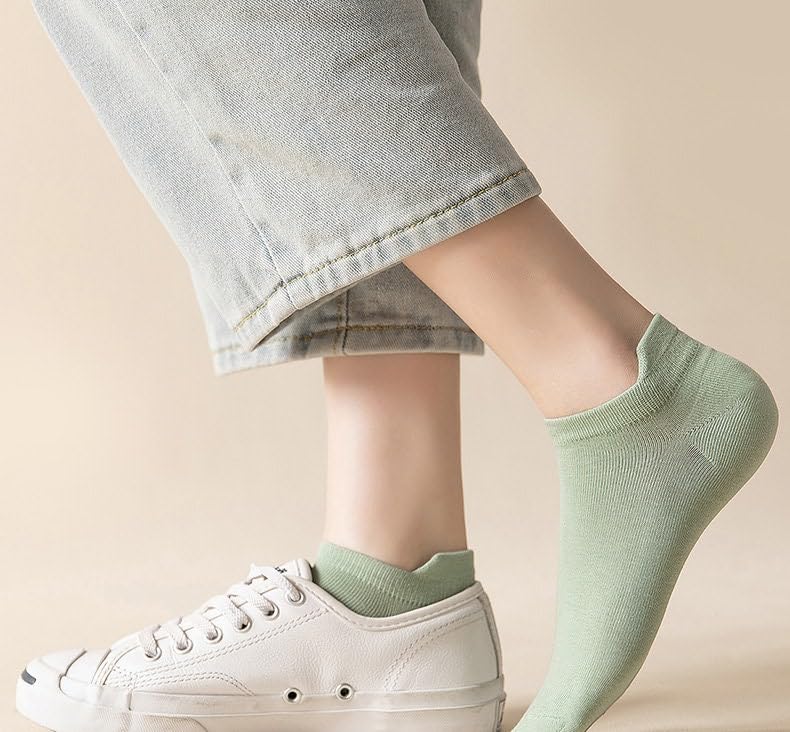 MENLEE Women's Low Cut Ankle Socks - Colourful - Image 3