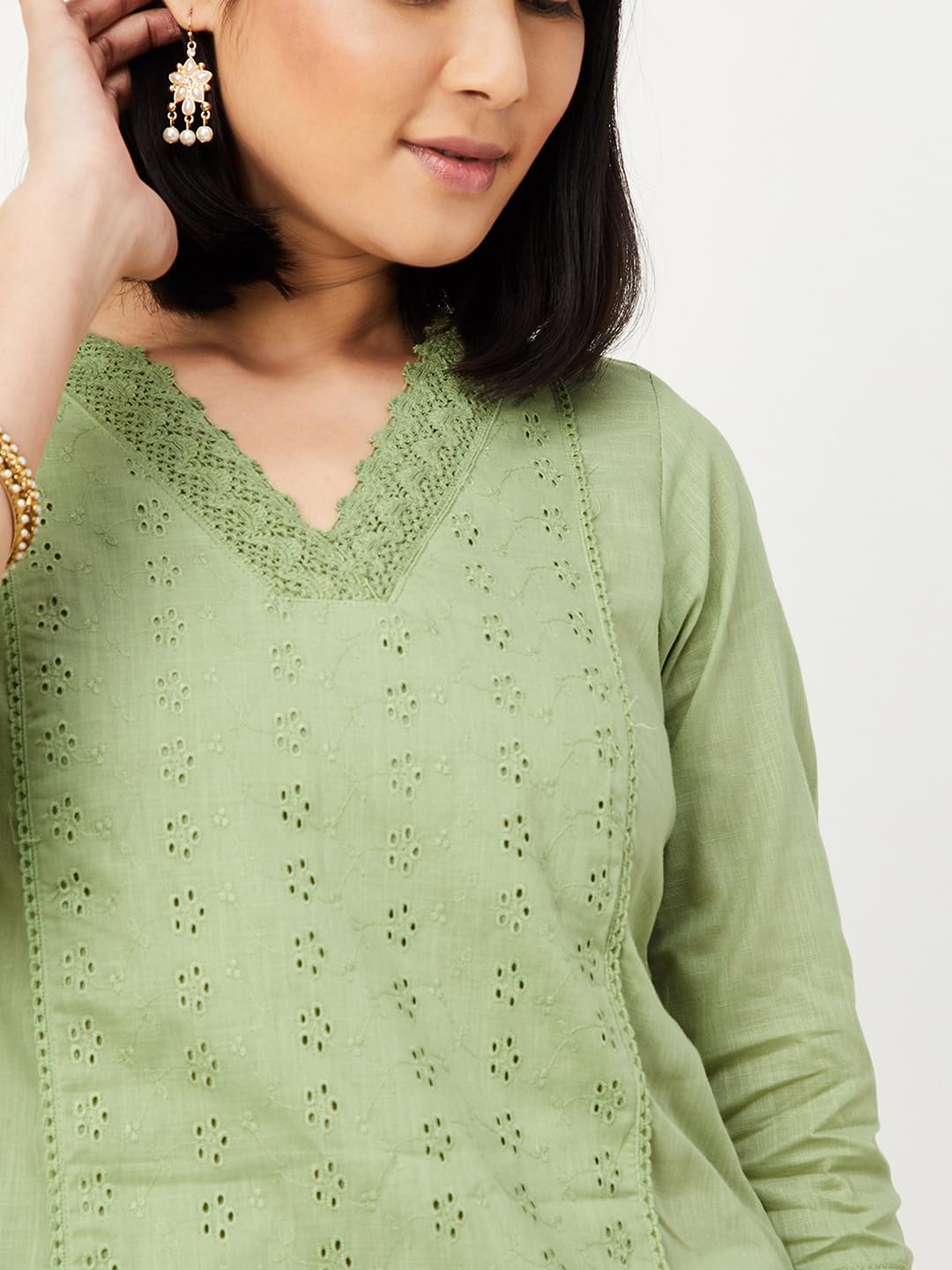 Max Women Cotton Blend Kurta - Green - Image 3