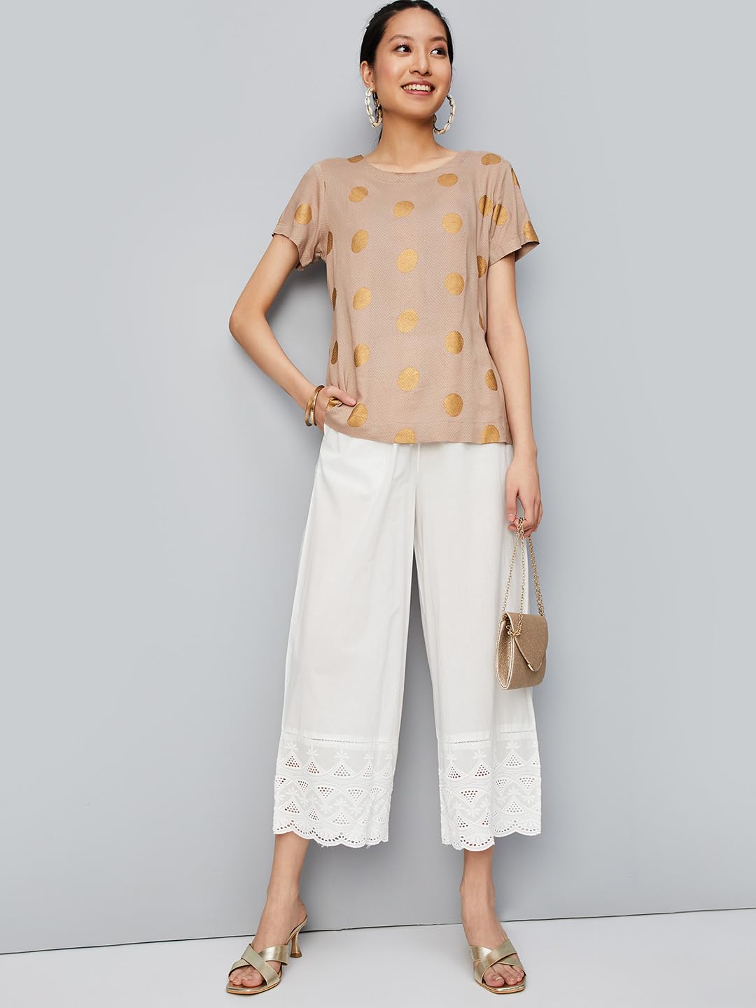 Max Women's White Embroidered Palazzos - Image 2