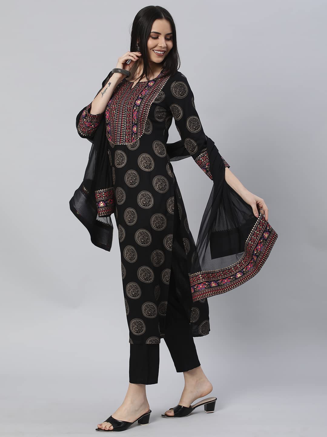 GoSriKi Women's Cotton Blend Printed Kurta - Image 3