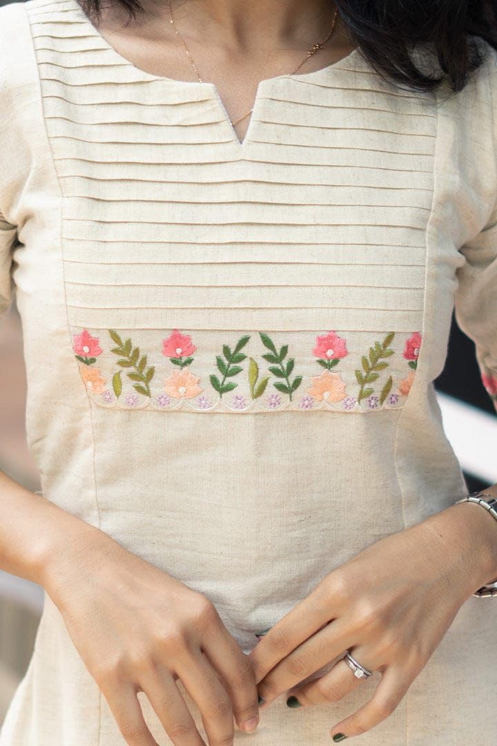 Kurta Pant Set with Embroidery - Beige - Image 5