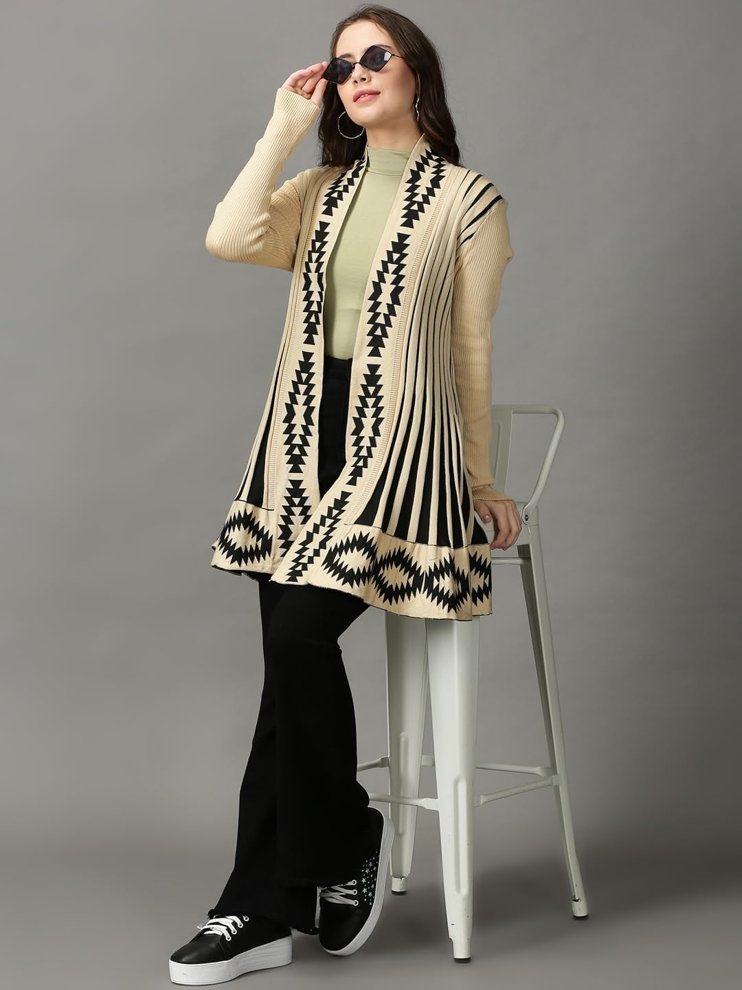 ICW Women's Off-White Knitted Cardigan - Image 3