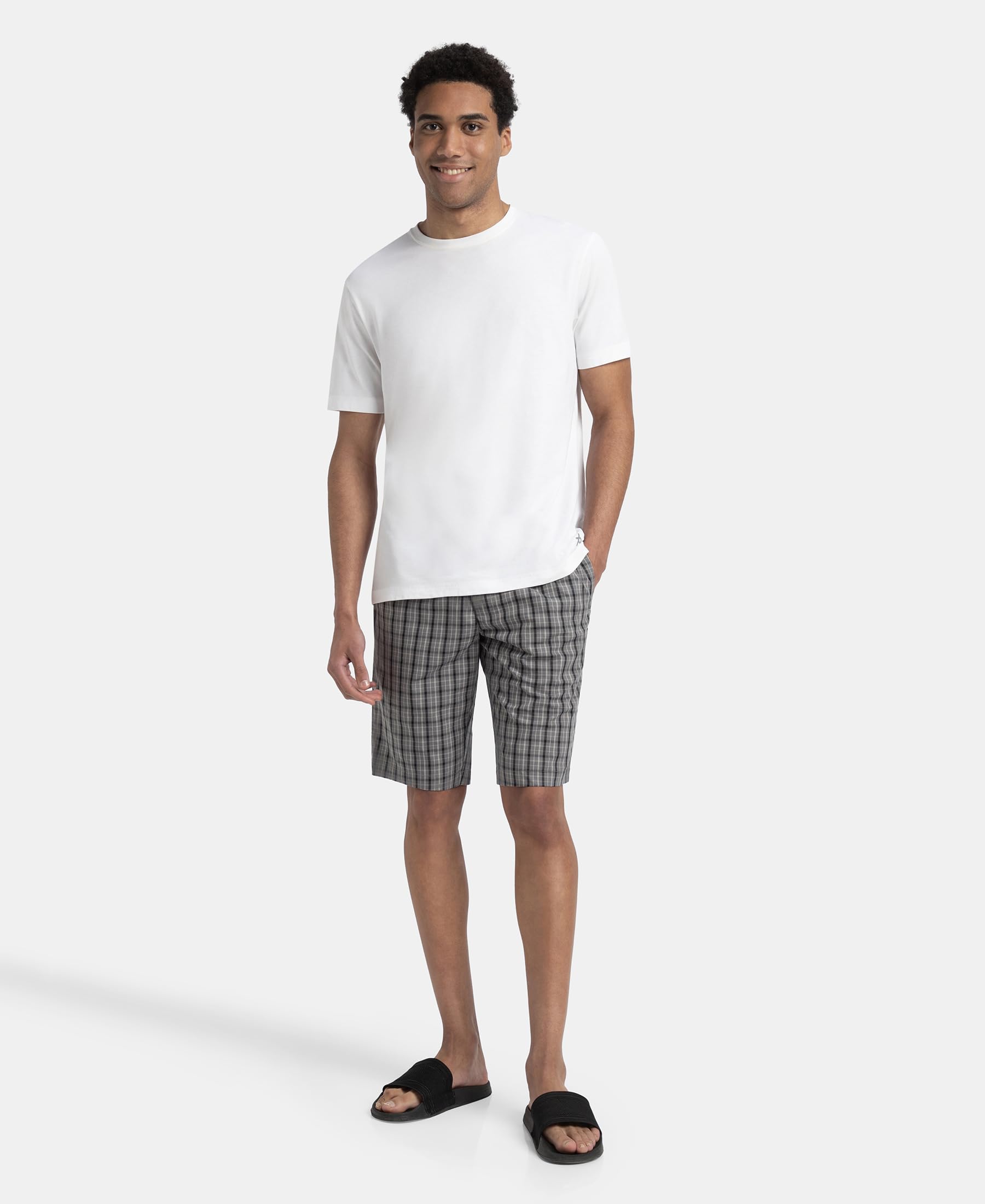 Jockey Men's Grey Checkered Bermuda Shorts - Image 4
