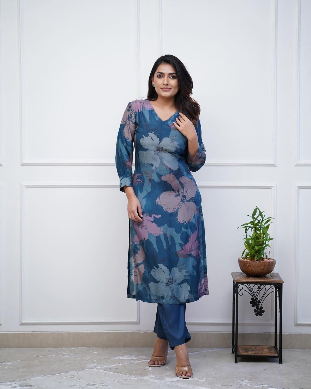 GoSriKi Blue Chanderi Blend Kurta Set for Women - Image 4