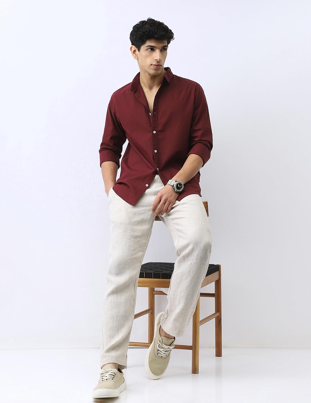 Urbano Men's Maroon Cotton Casual Shirt - Image 5