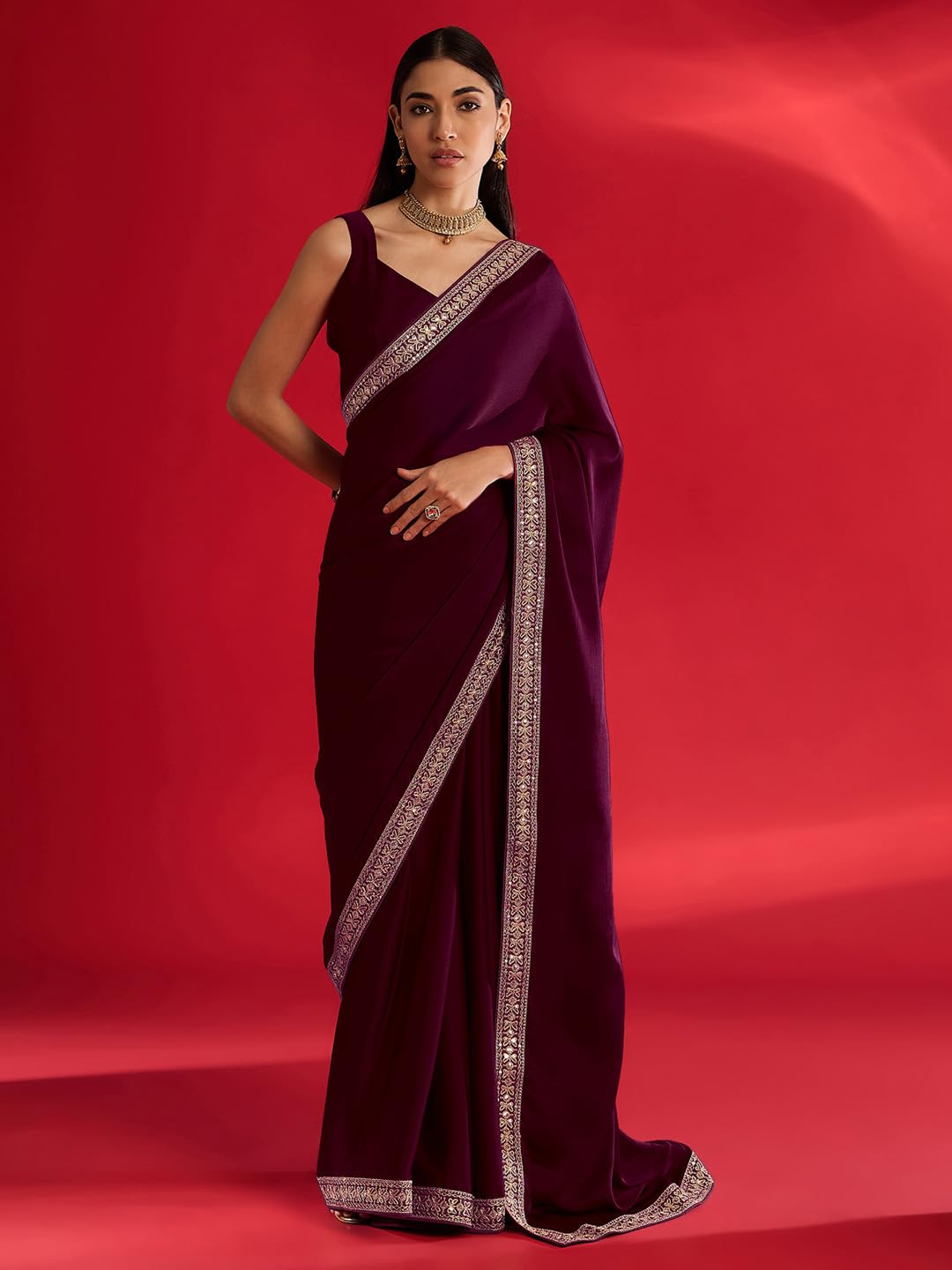 AKHILAM Women Magenta Satin Saree - Image 3