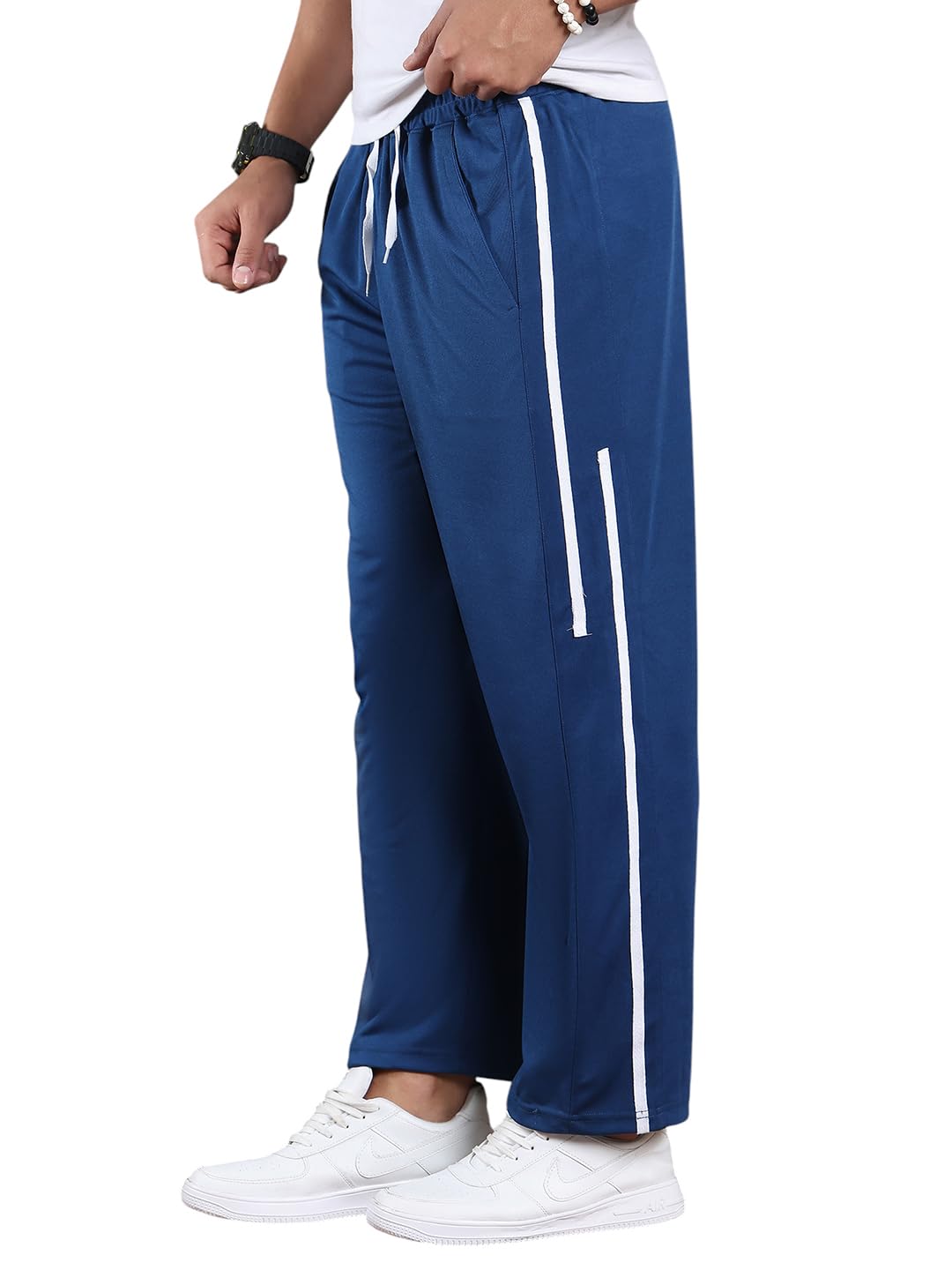 Mack Jonney Men's Solid Blue Track Pants