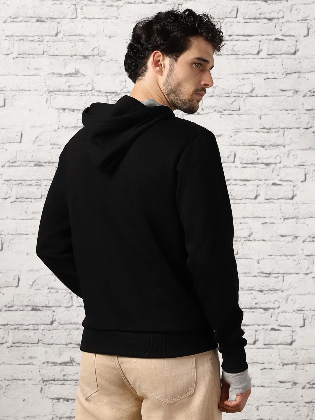 NOBERO Men's Travel Hoodie - Black - Image 5
