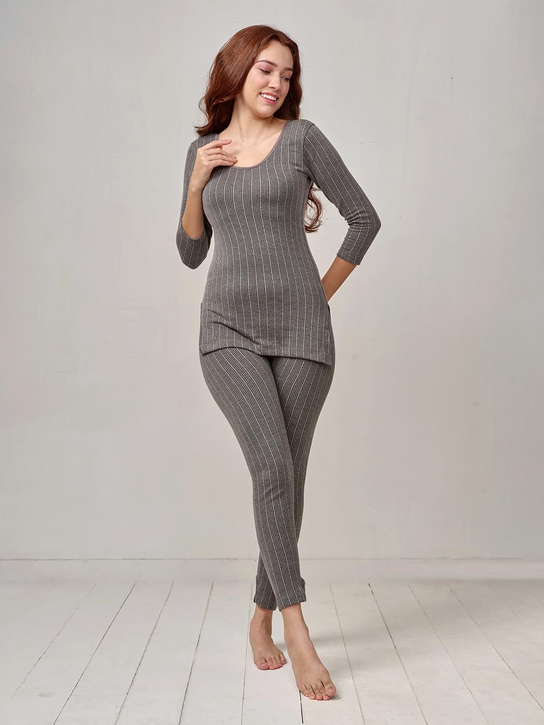 Lux Inferno Charcoal Quilted Thermal Set for Women - Image 3