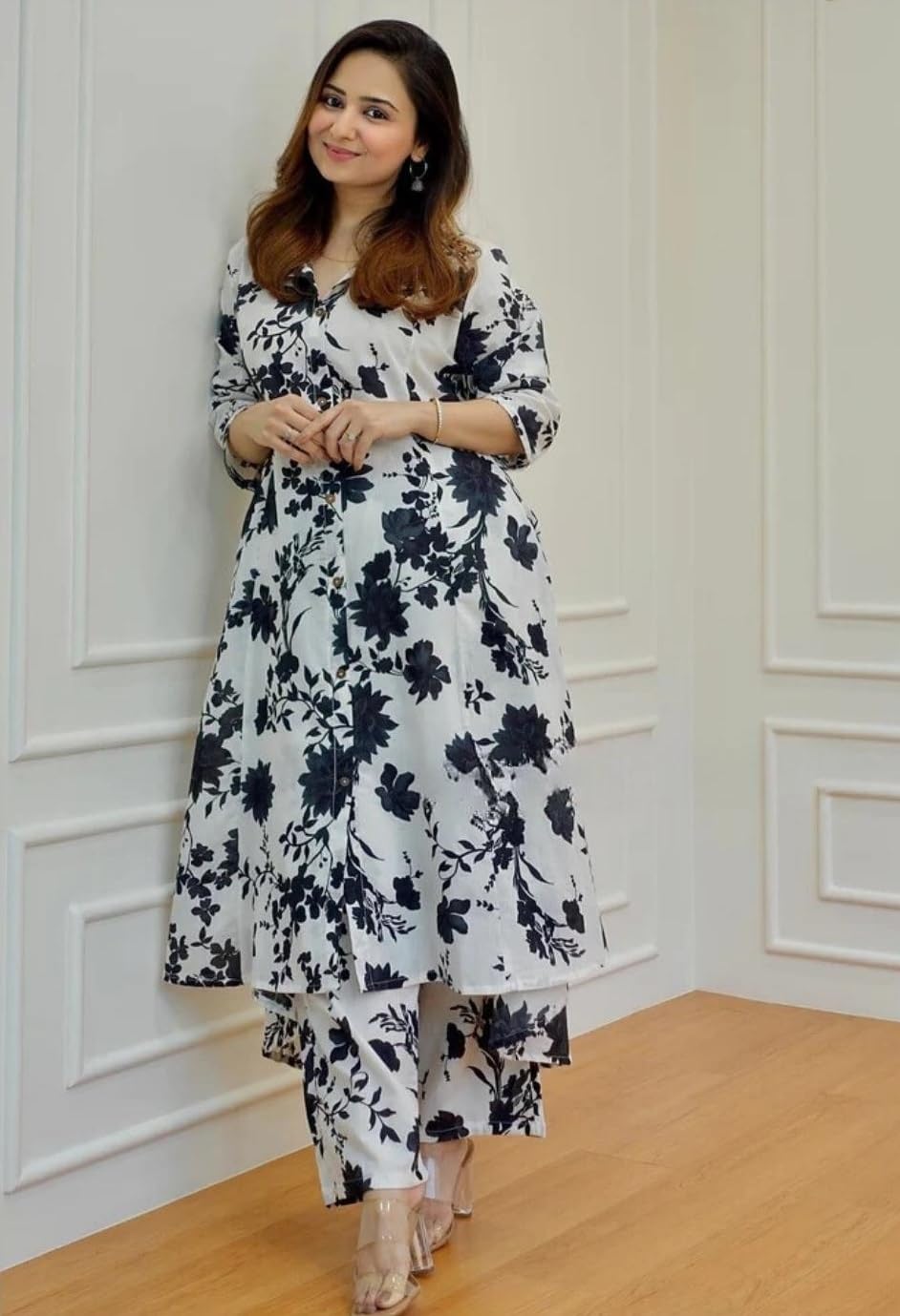 Leriya Fashion Women Rayon Kurta Set - White - Image 3