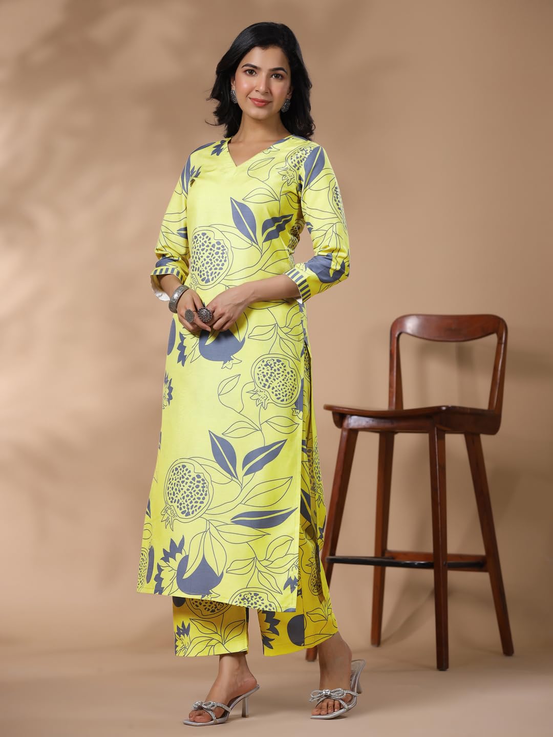GoSriKi Green Rayon Kurta Set for Women - Image 3