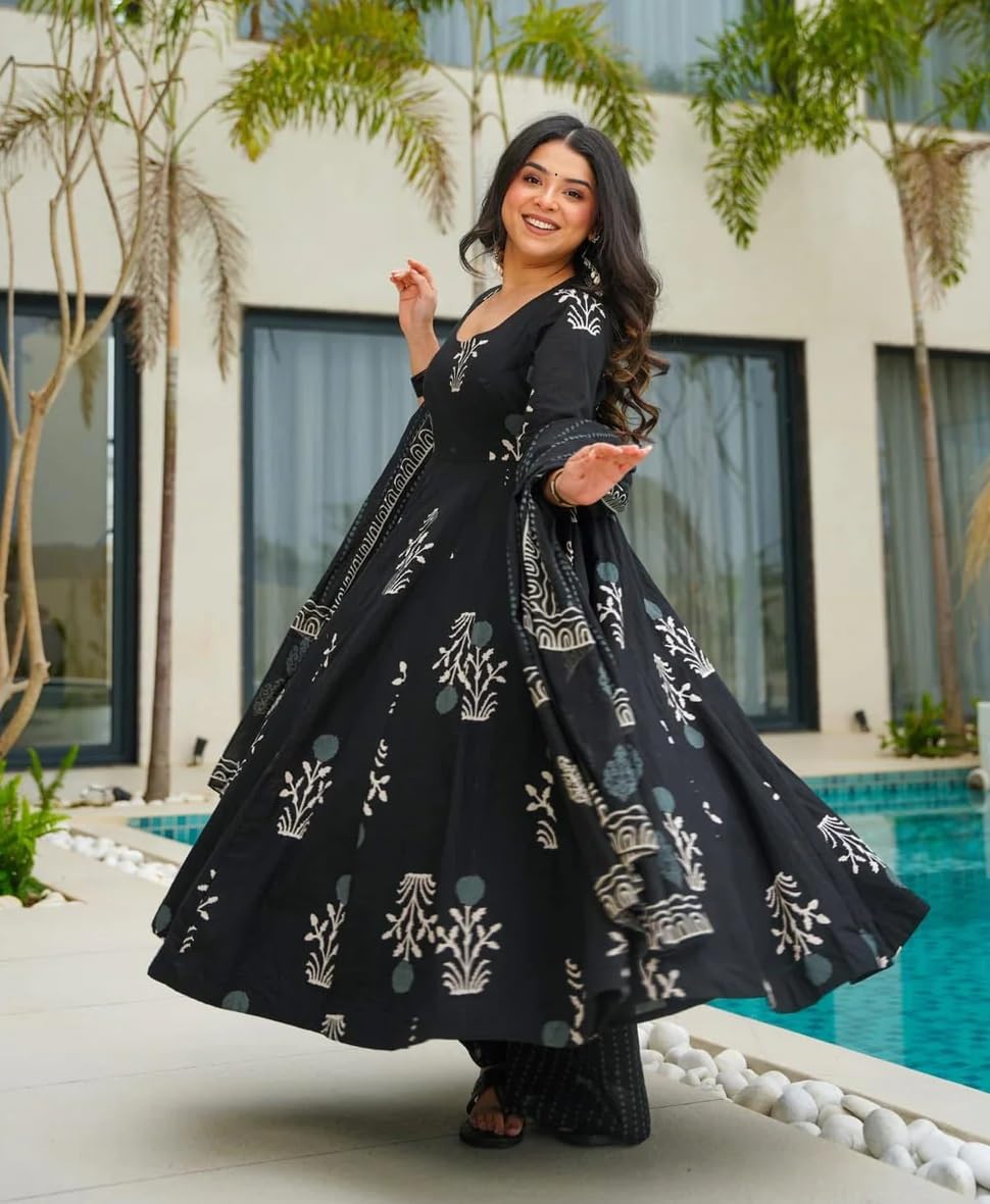 KLOSIA Women Printed Anarkali Kurta Set - Black - Image 5