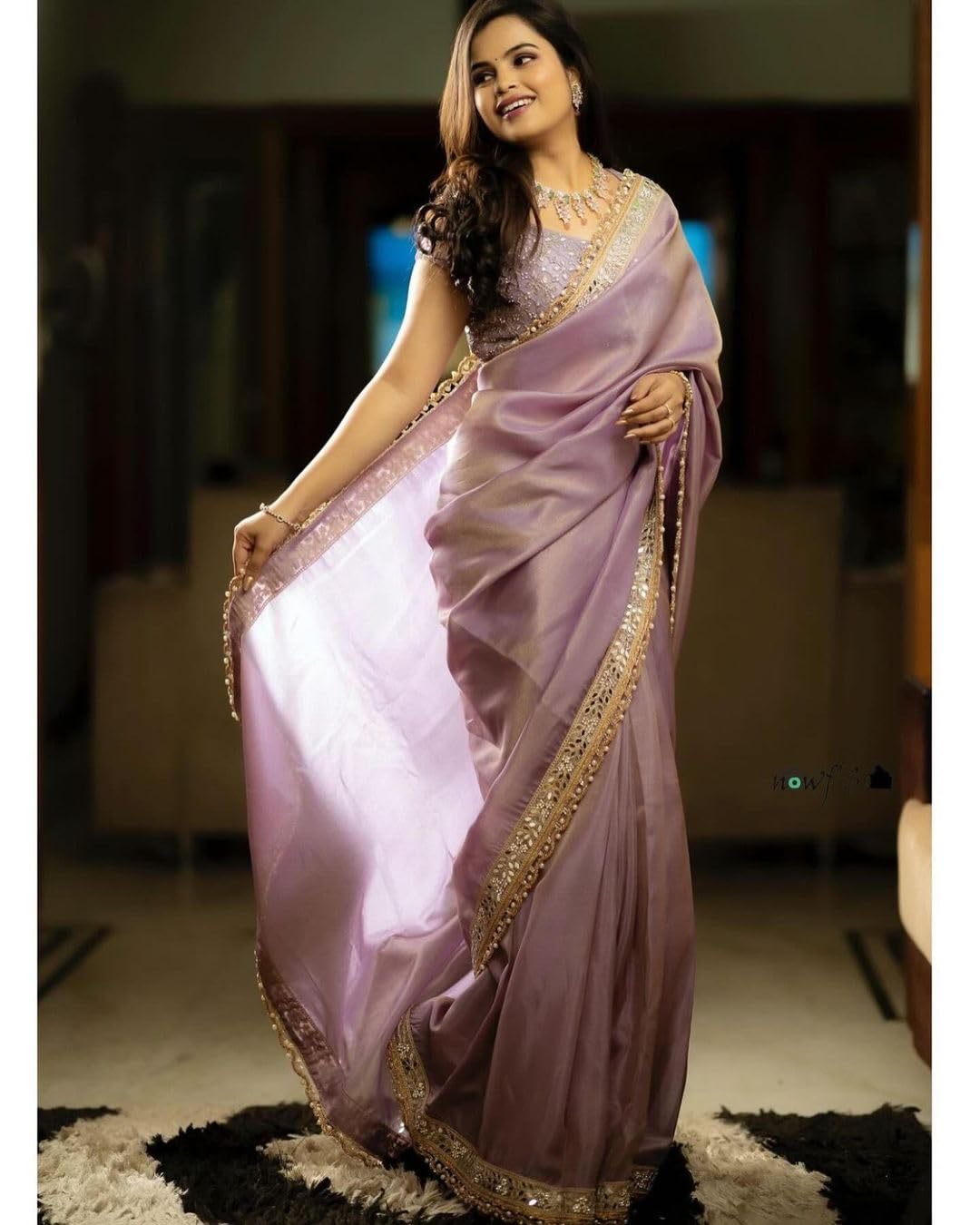 MUNIR Women's Silver Tissue Saree - Image 4