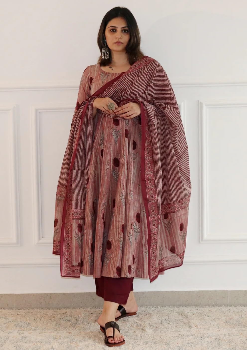 Nermosa Women Printed Anarkali Kurta Set - Image 2