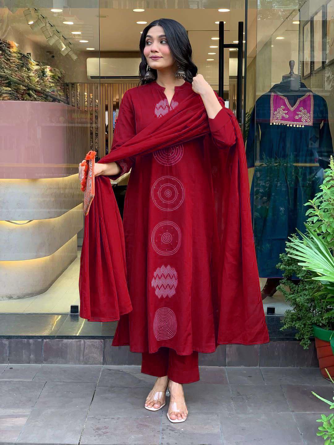 ANNI Women Rayon Viscose Embroidery Kurta - Image 4