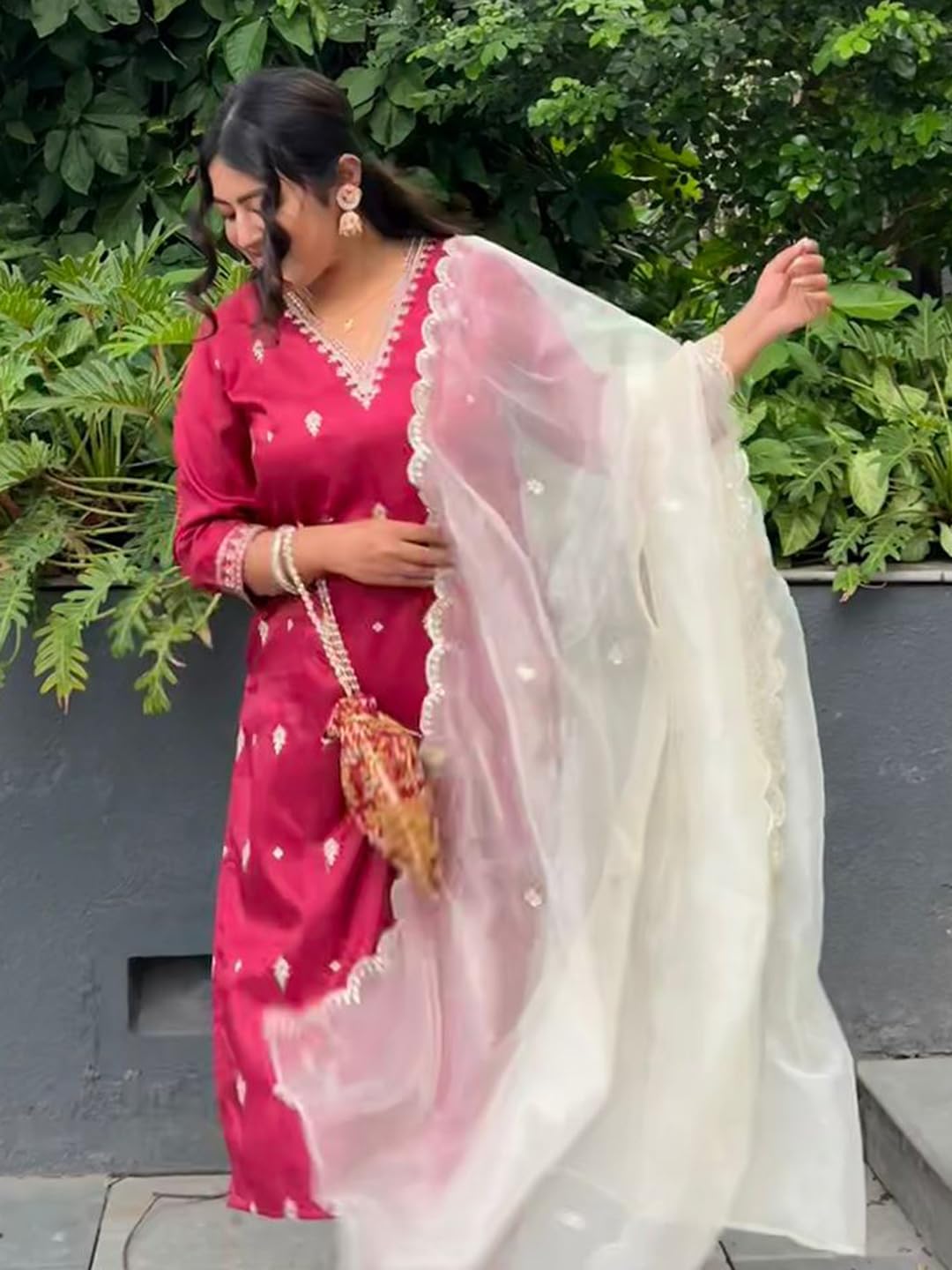 VredeVogel Silk Blend Kurta Pant Set for Women - Image 3