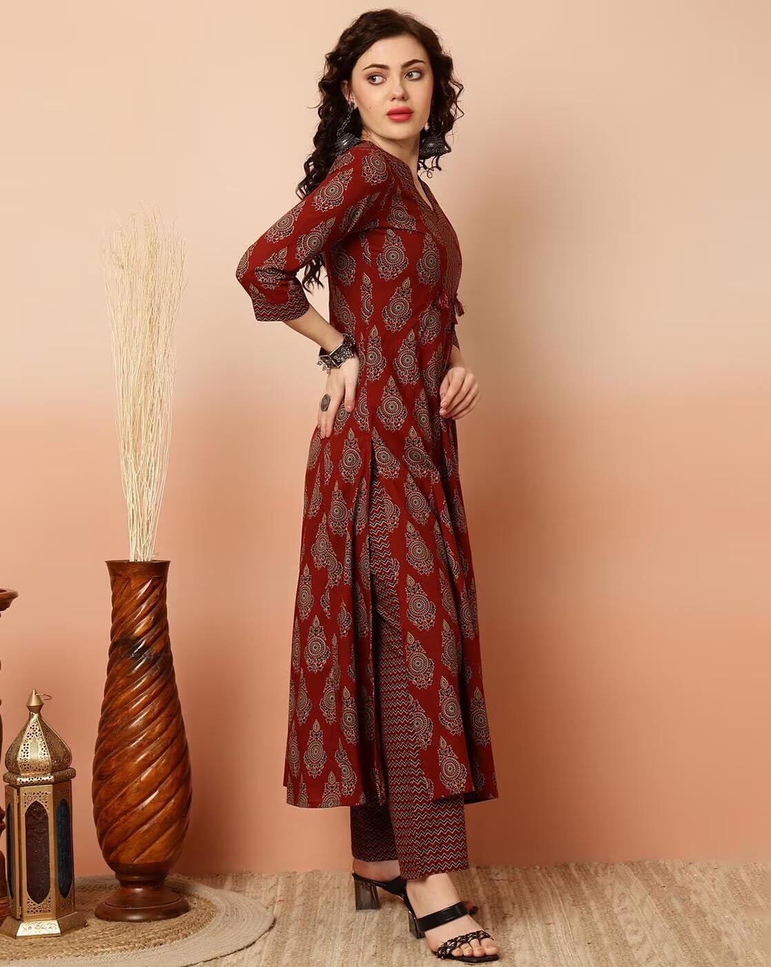 KLOSIA Women Viscose Printed Kurta Set - Red - Image 3