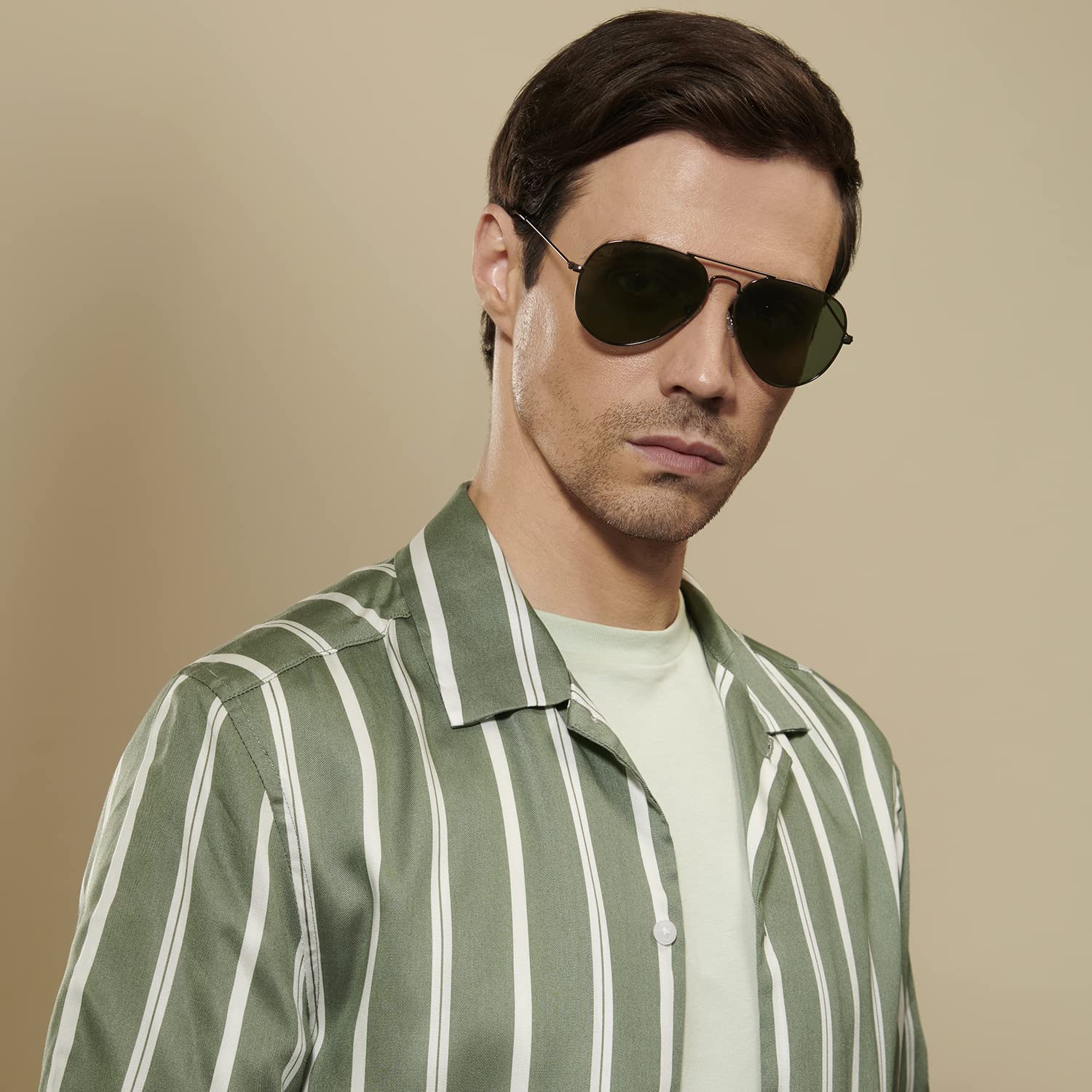 Vincent Chase Aviator Sunglasses - Polarized - Image 3