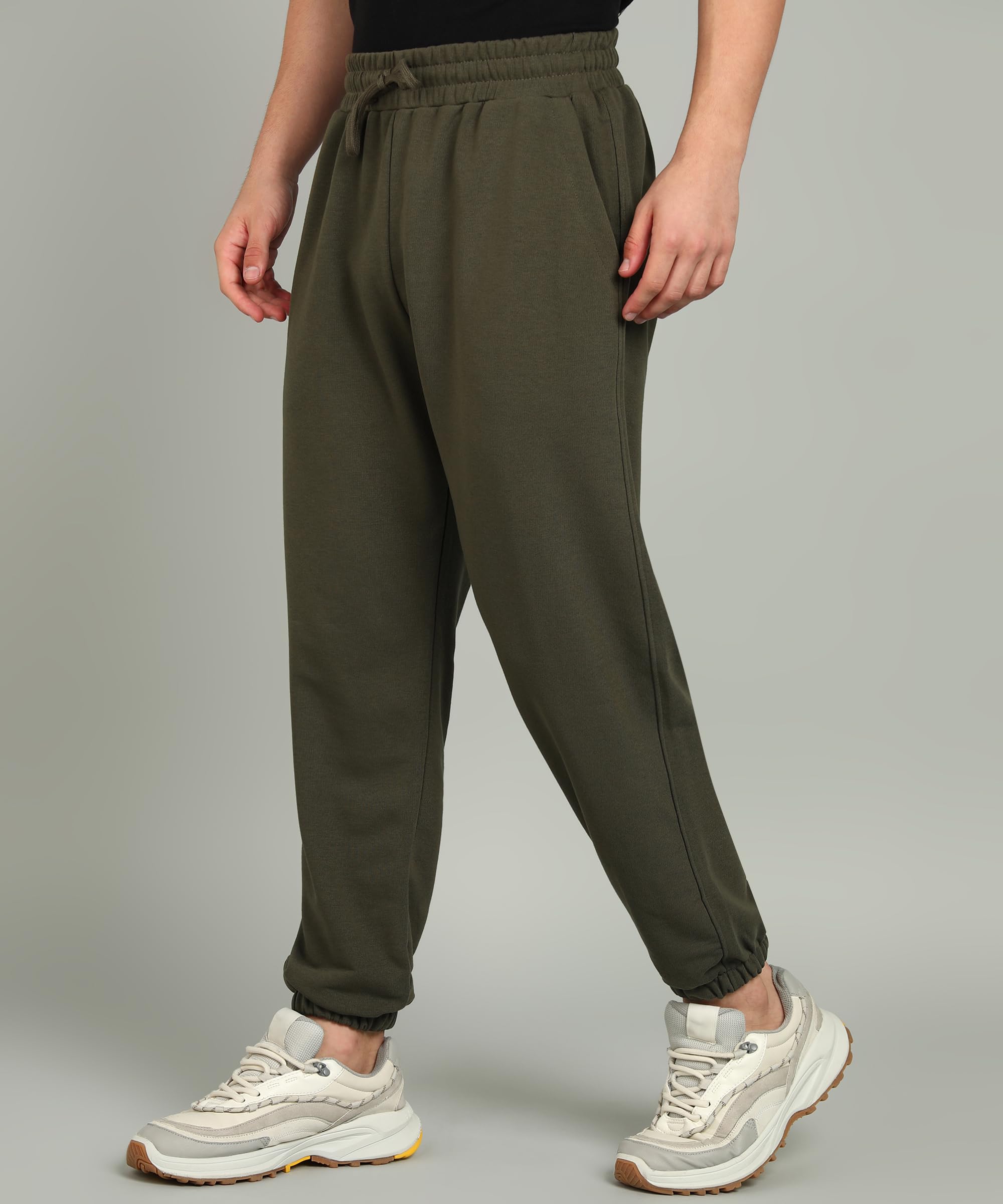 Alan Jones Clothing Men's Olive Joggers - Image 3