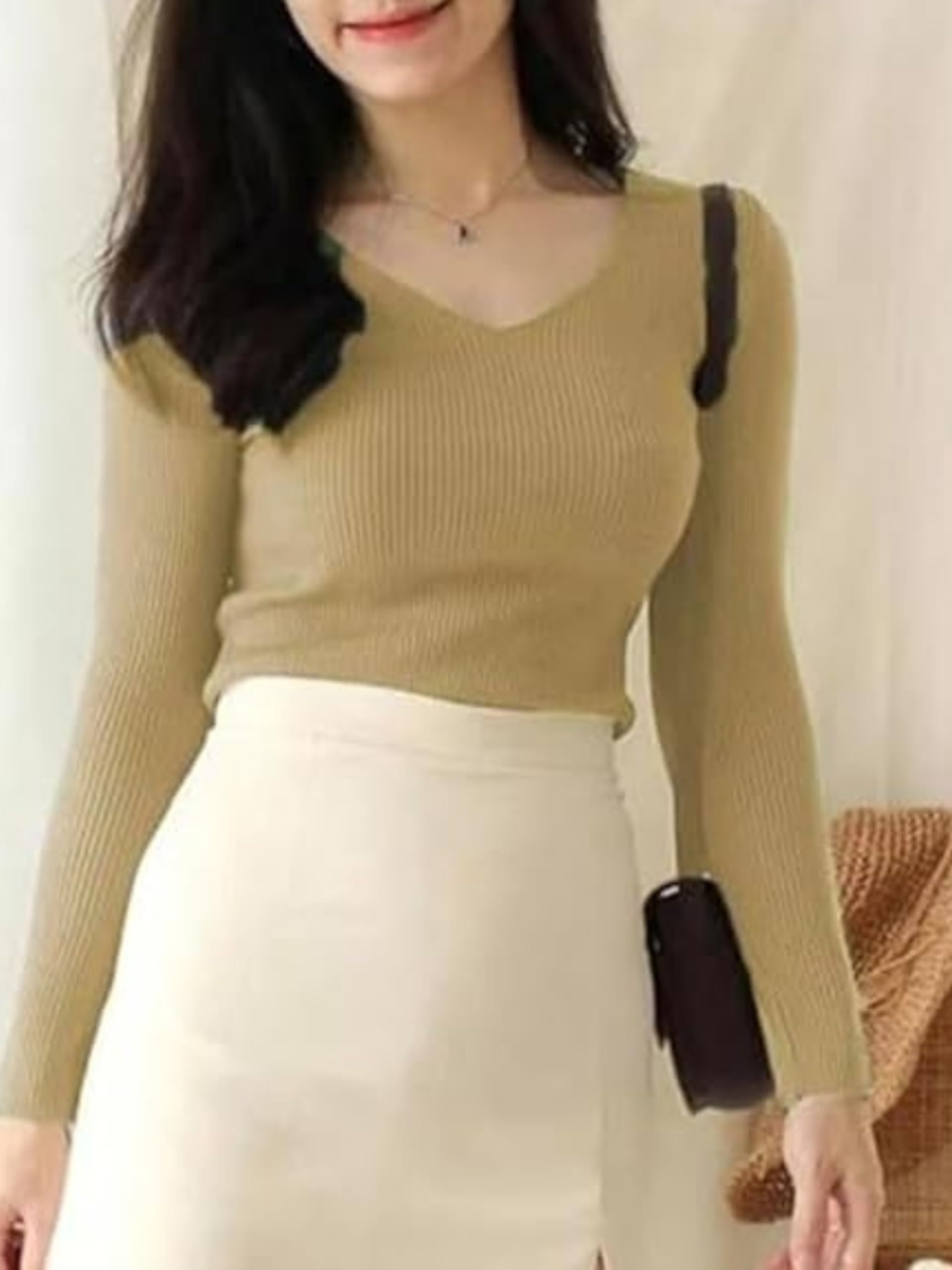 GarbGlide Ribbed V-Neck Top for Women - Image 2