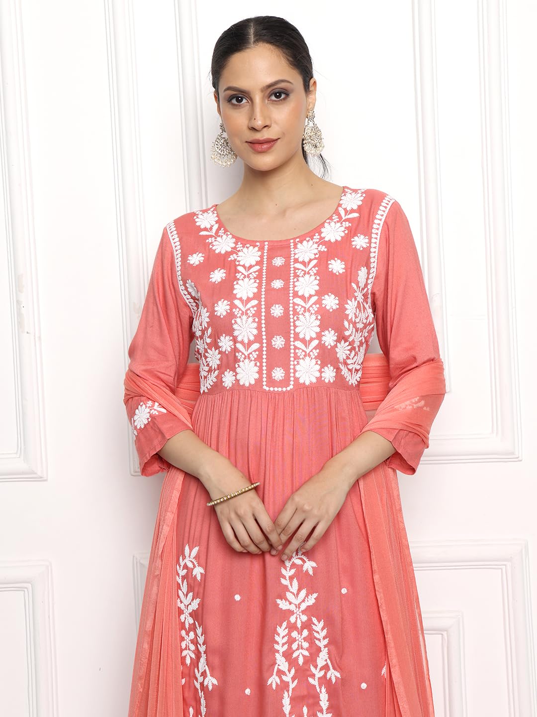 Kaari Women's Chikankari Kurta Set with Dupatta - Image 3