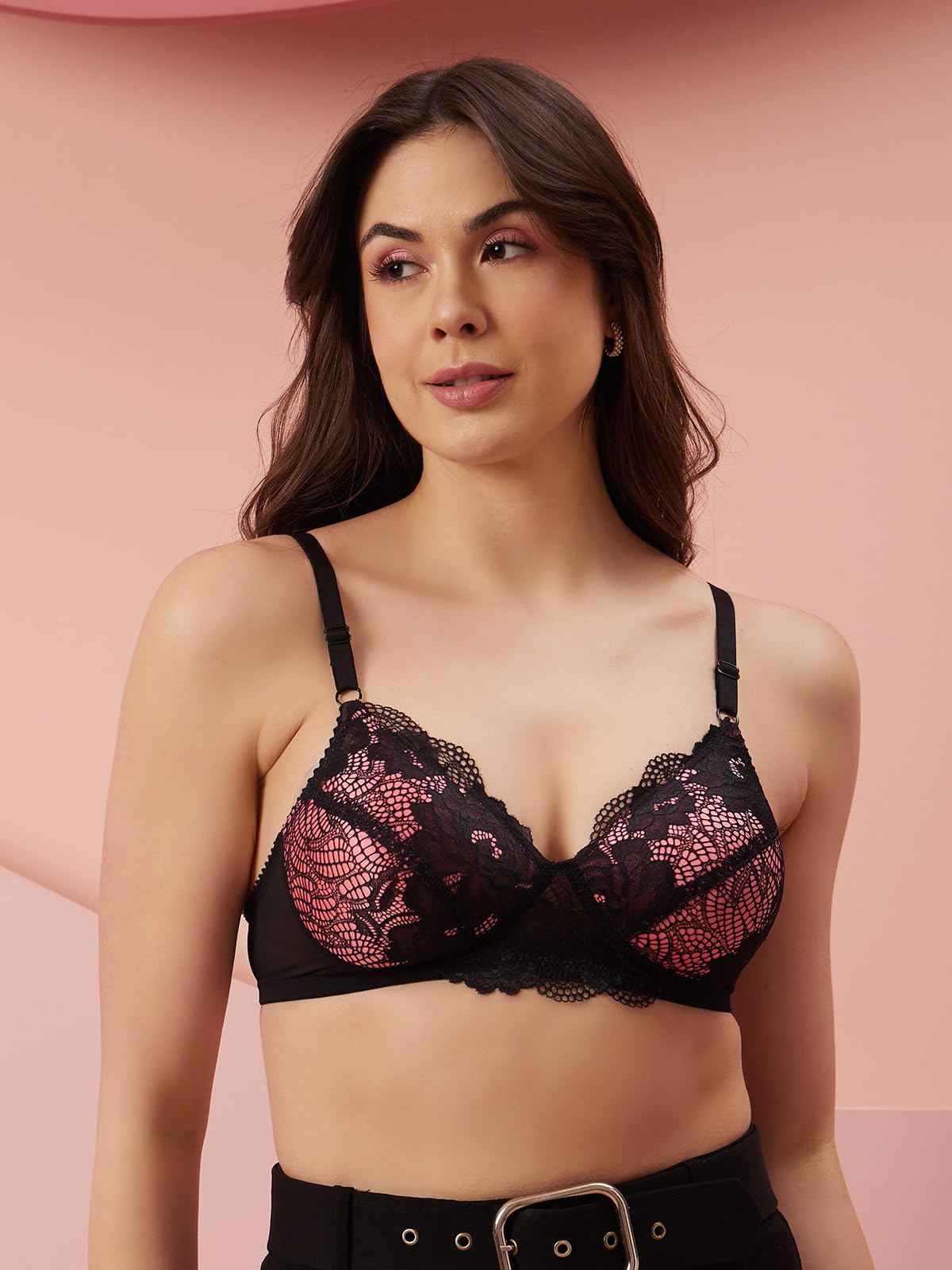 Clovia Women's Lace Padded Wire Free Bra - Black - Image 5