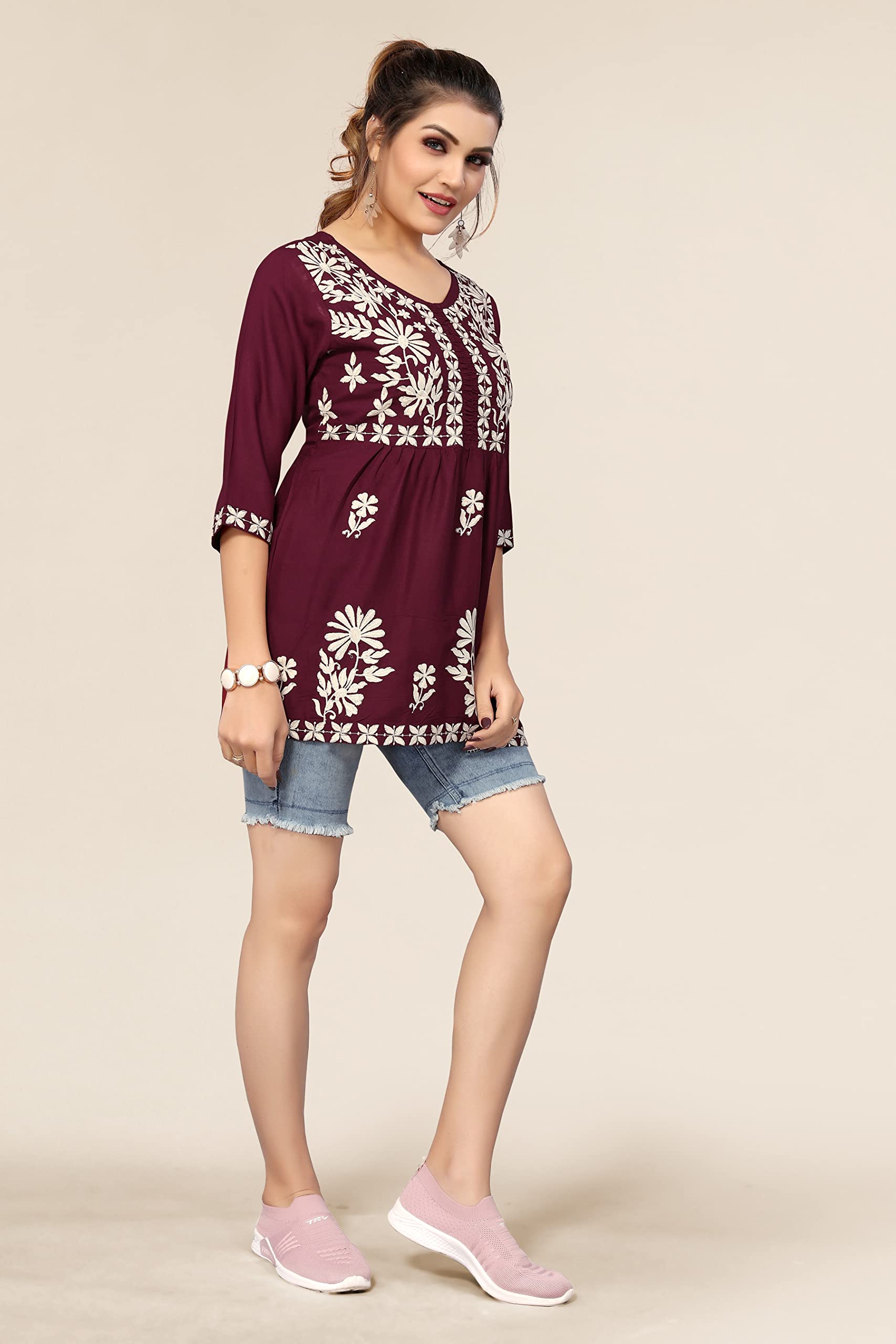 Bee M Pee Maroon Embroidered Kurta for Women - Image 5