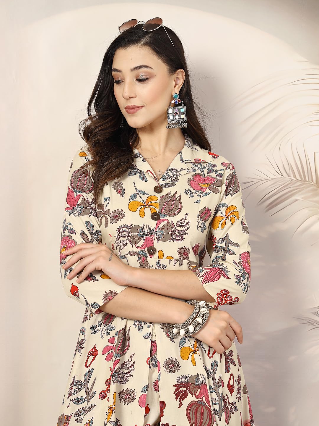 Stylum Women's Floral Printed Rayon Kurta Pant Set - Image 4