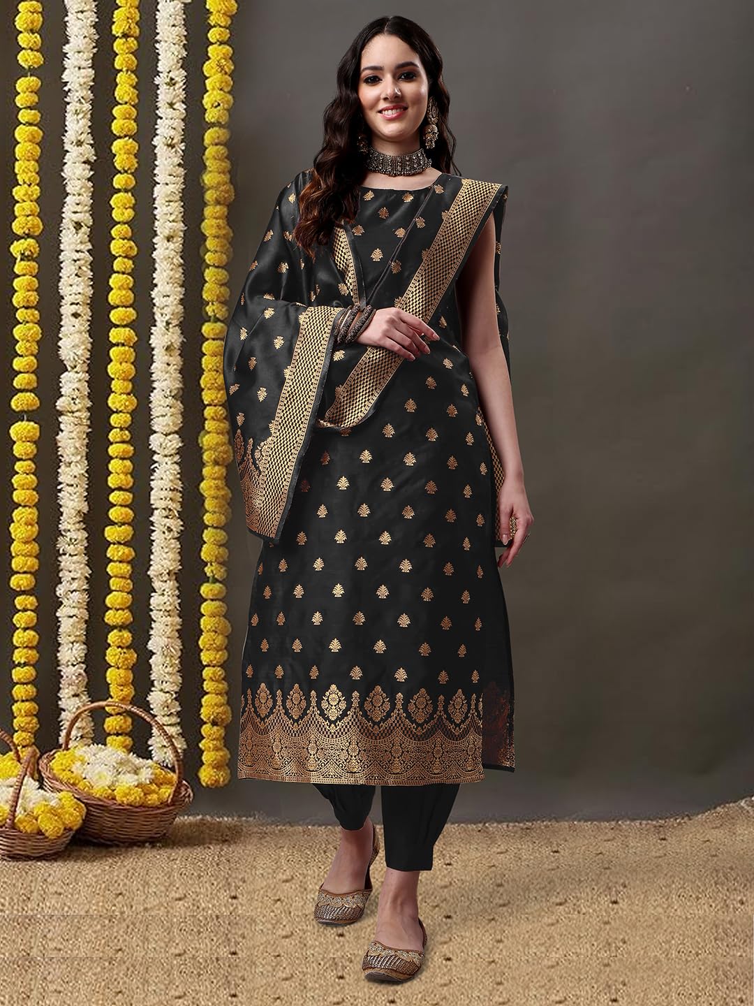 EthnicJunction Women Embellished Banarasi Silk Kurta Pant - Image 2