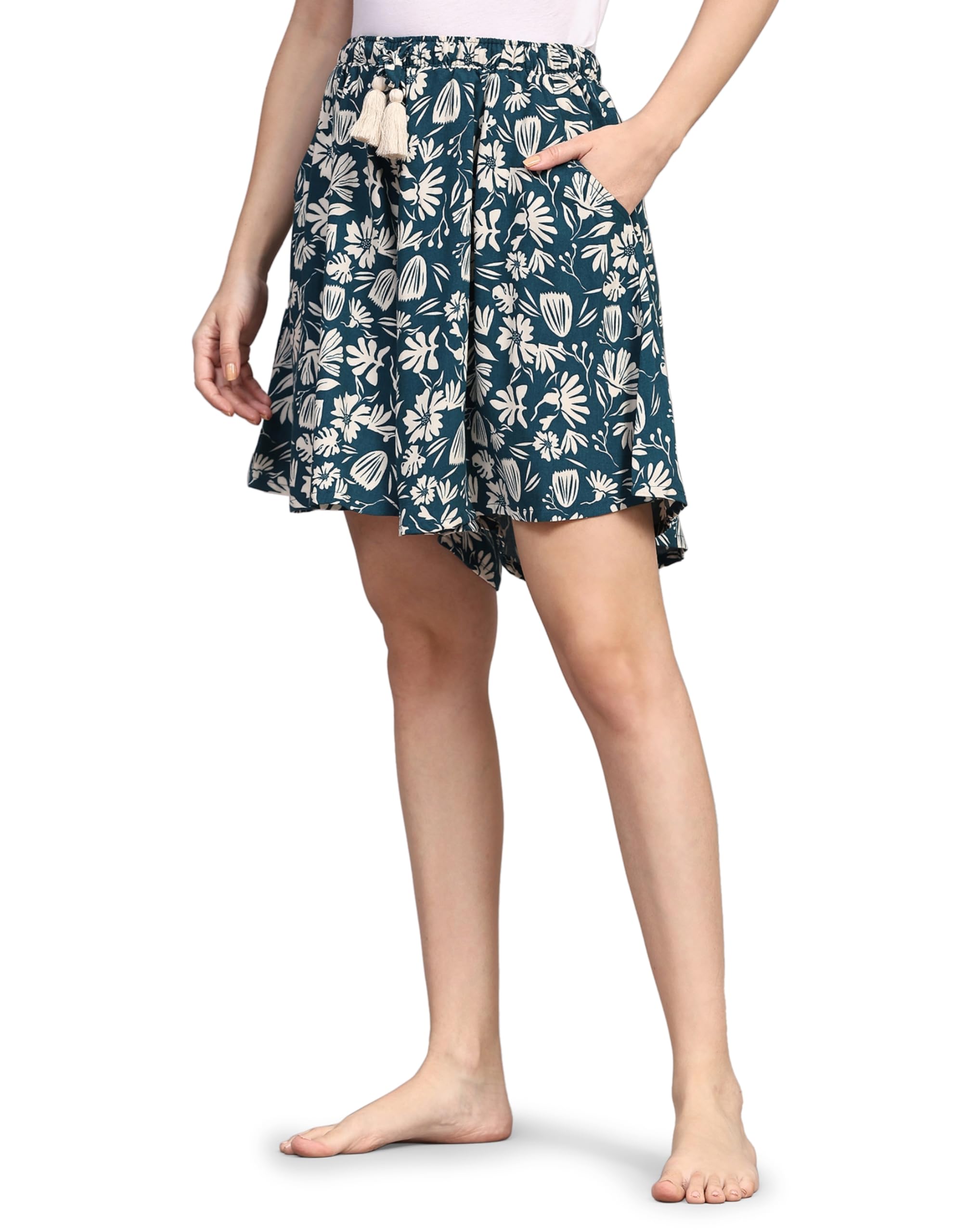 B STORIES Women's Green Floral Culotte Shorts - Image 4