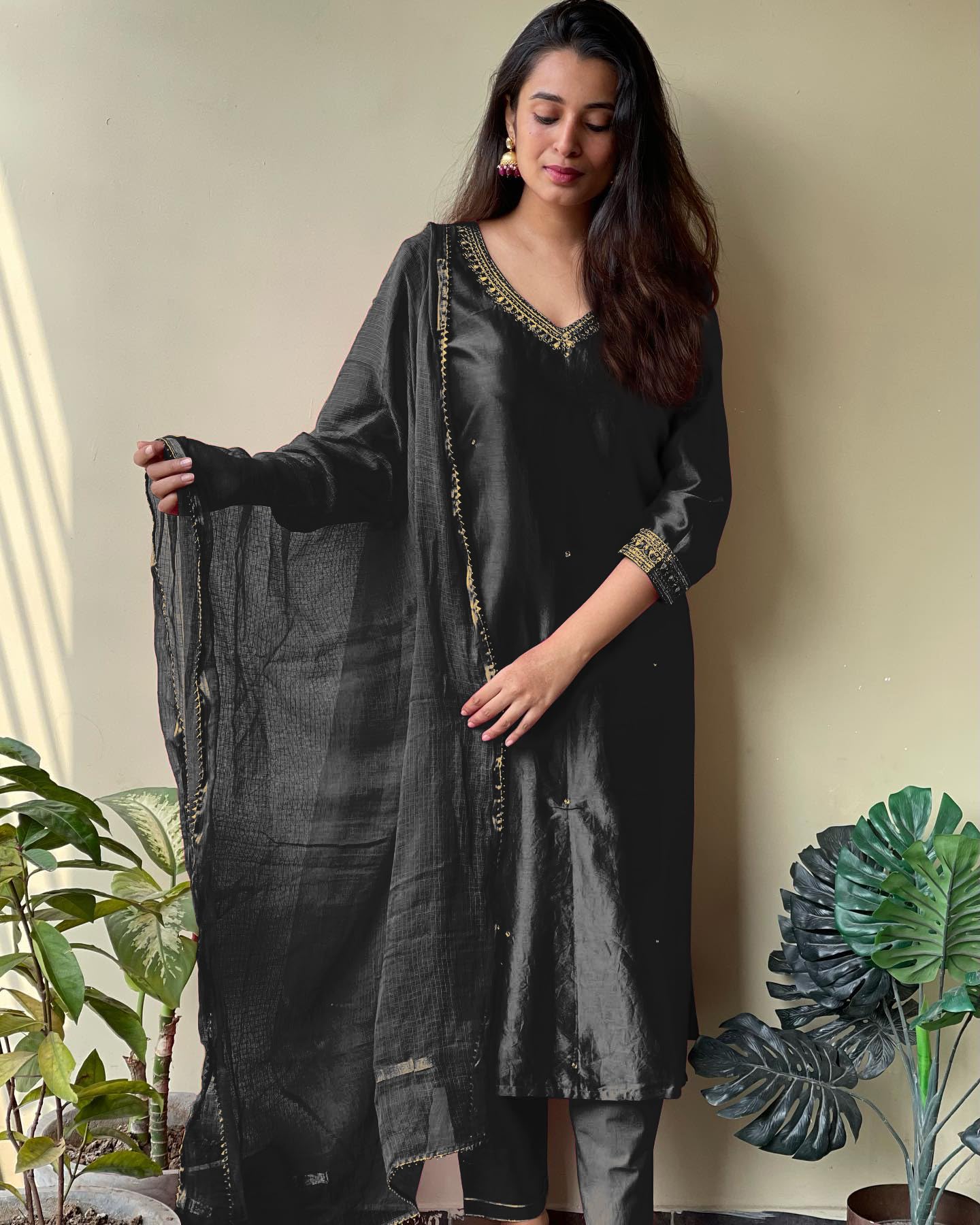 ANNI Women Rayon Blend Kurta with Pant & Dupatta - Black - Image 3