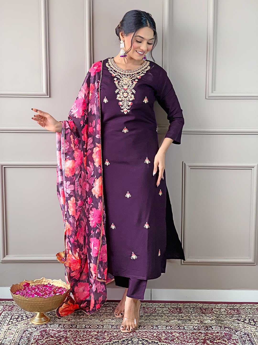 Naixa Wine Rayon Embroidered Kurta Set - Image 5