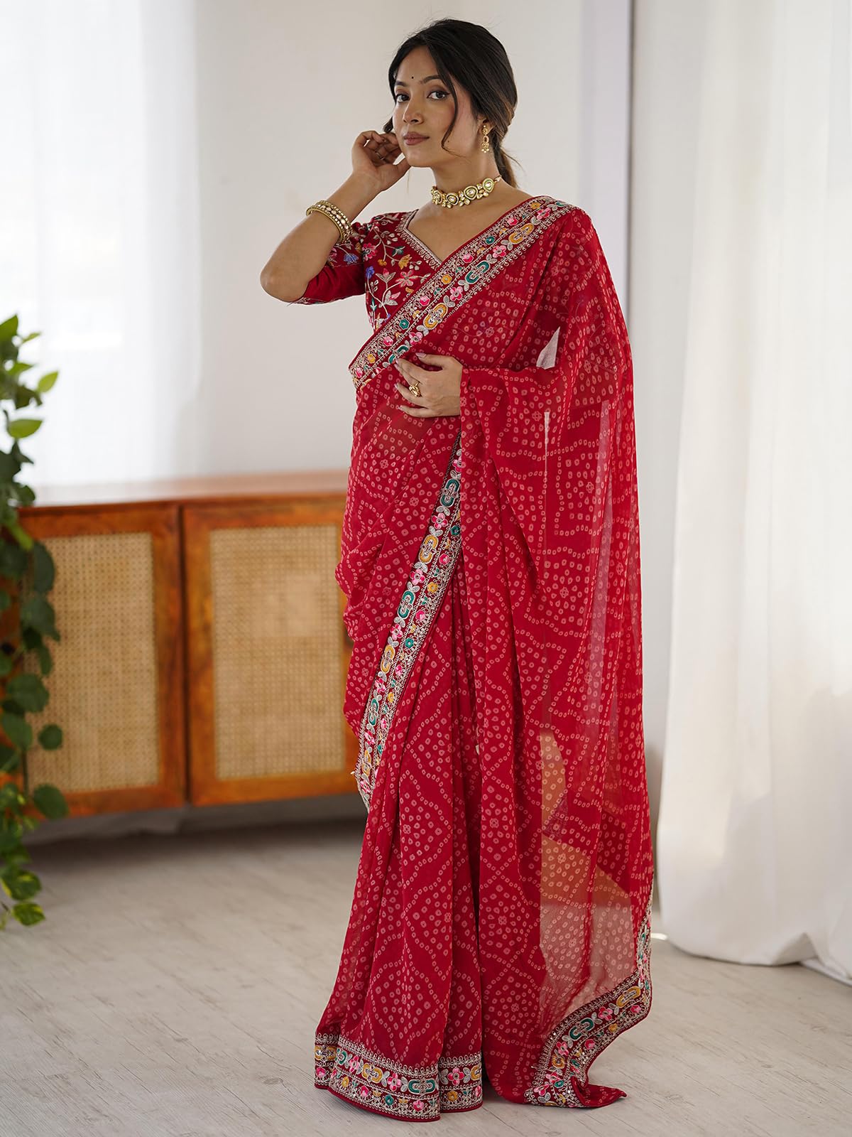 Red Georgette Bandhani Saree with Embroidered Blouse - Image 3