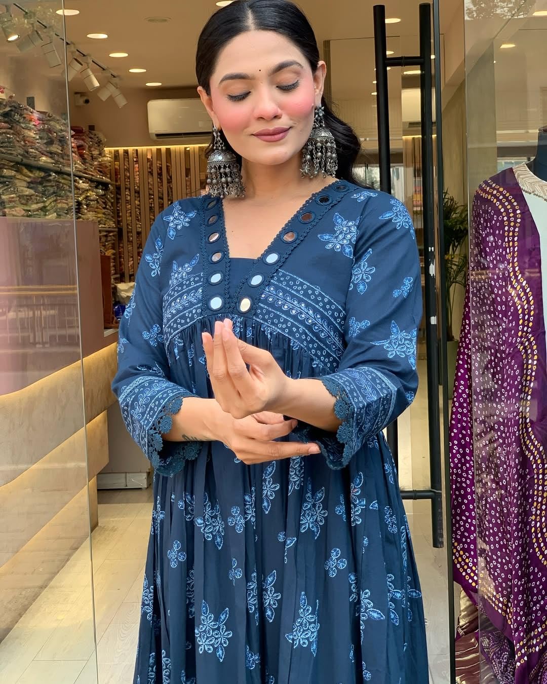 Nermosa Women Printed Anarkali Kurta Set - Blue - Image 4