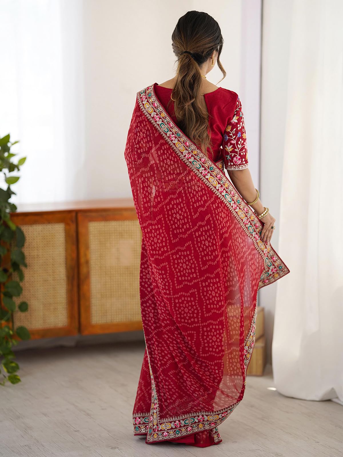 Red Georgette Bandhani Saree with Embroidered Blouse - Image 4
