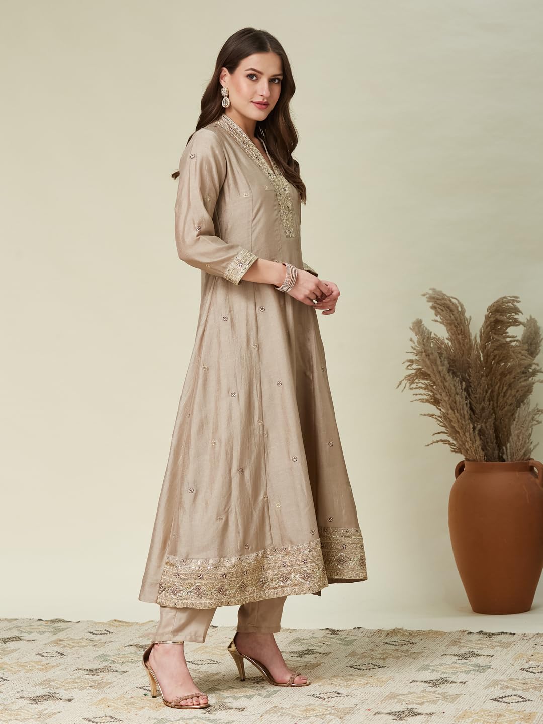 MOKOSH Women's Silk Embroidered Kurta Pant Dupatta Set - Grey - Image 3