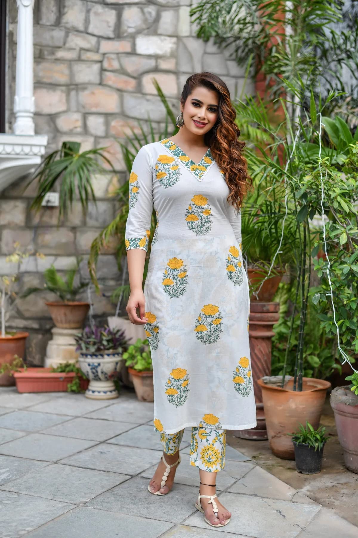 KLOSIA Women Kurta and Pant Set with Dupatta - White - Image 4