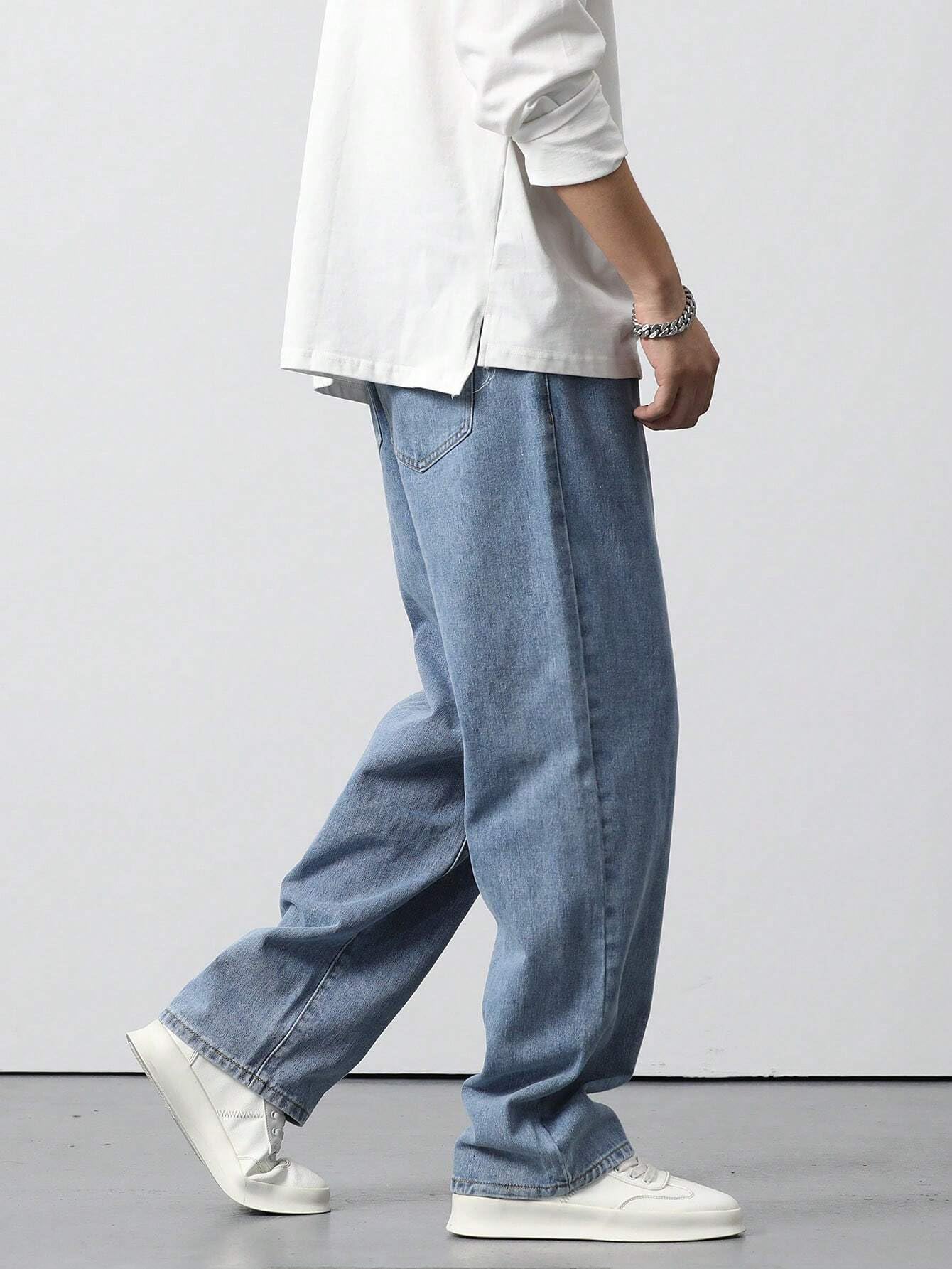 TAGAS Men's Mid Rise Relaxed Jeans - Light Blue - Image 5