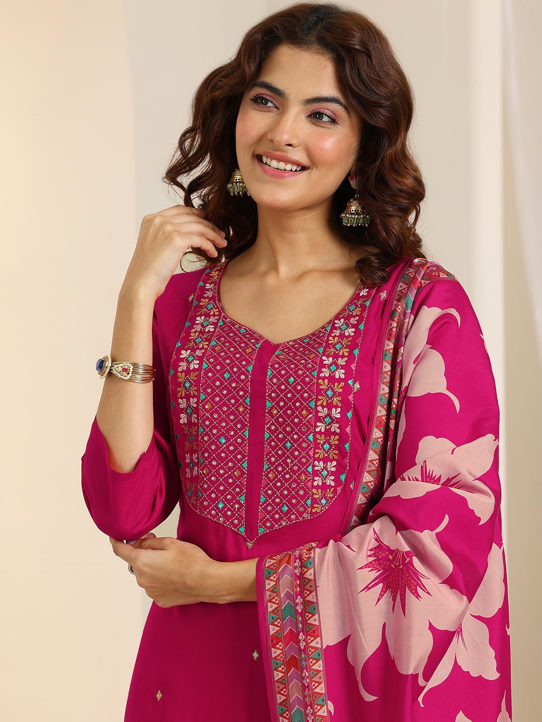 Libas Pink Embroidered Viscose Kurta Set for Women - Image 4